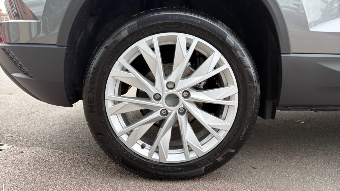 Skoda Karoq 1.5 TSI SE L Edition 5dr DSG Petrol Estate - Image 67